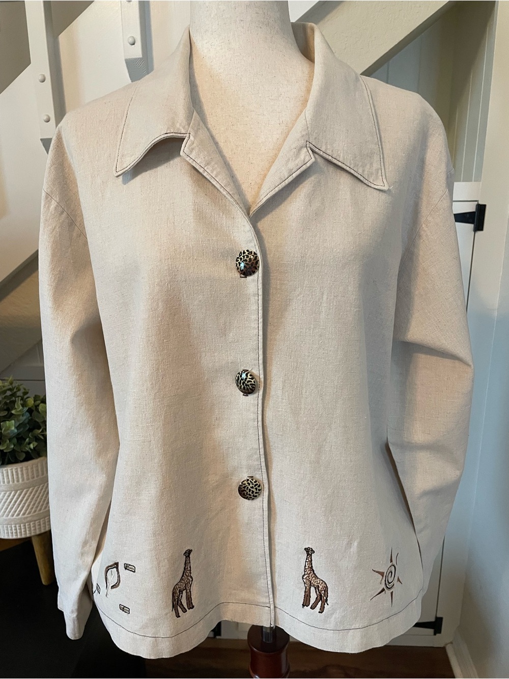 VTG amyjess Petite Linen Giraffe Embroidered Artsy Boho Button Down Shirt M/L